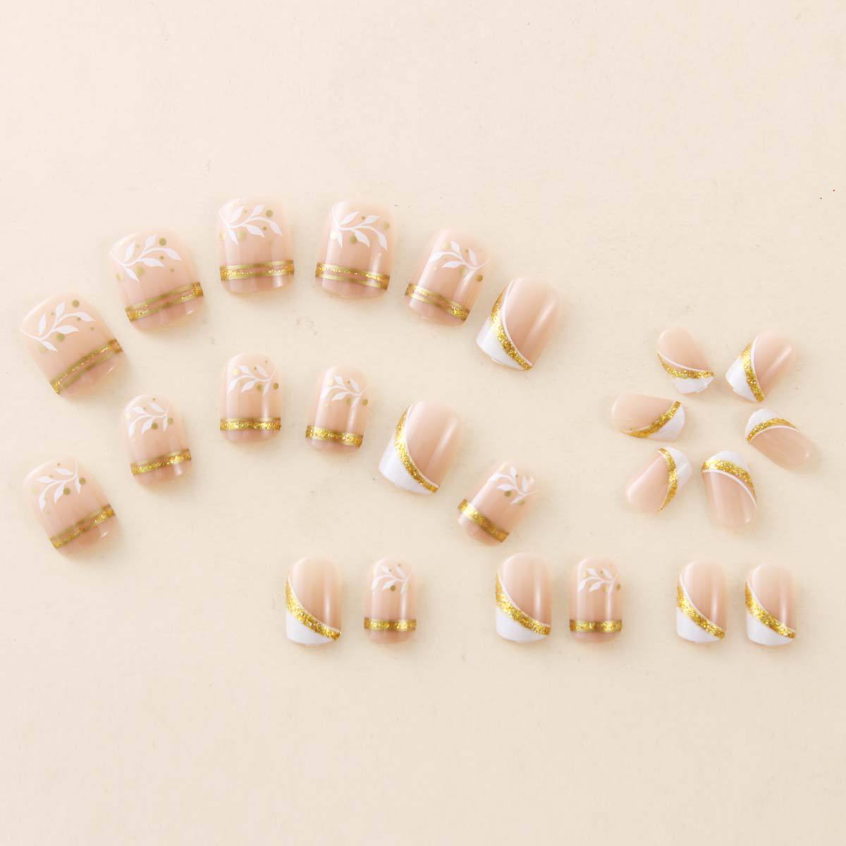 Nail Tech Accessories - Ten Rengi Kısa Kare Takma Tırnaklar